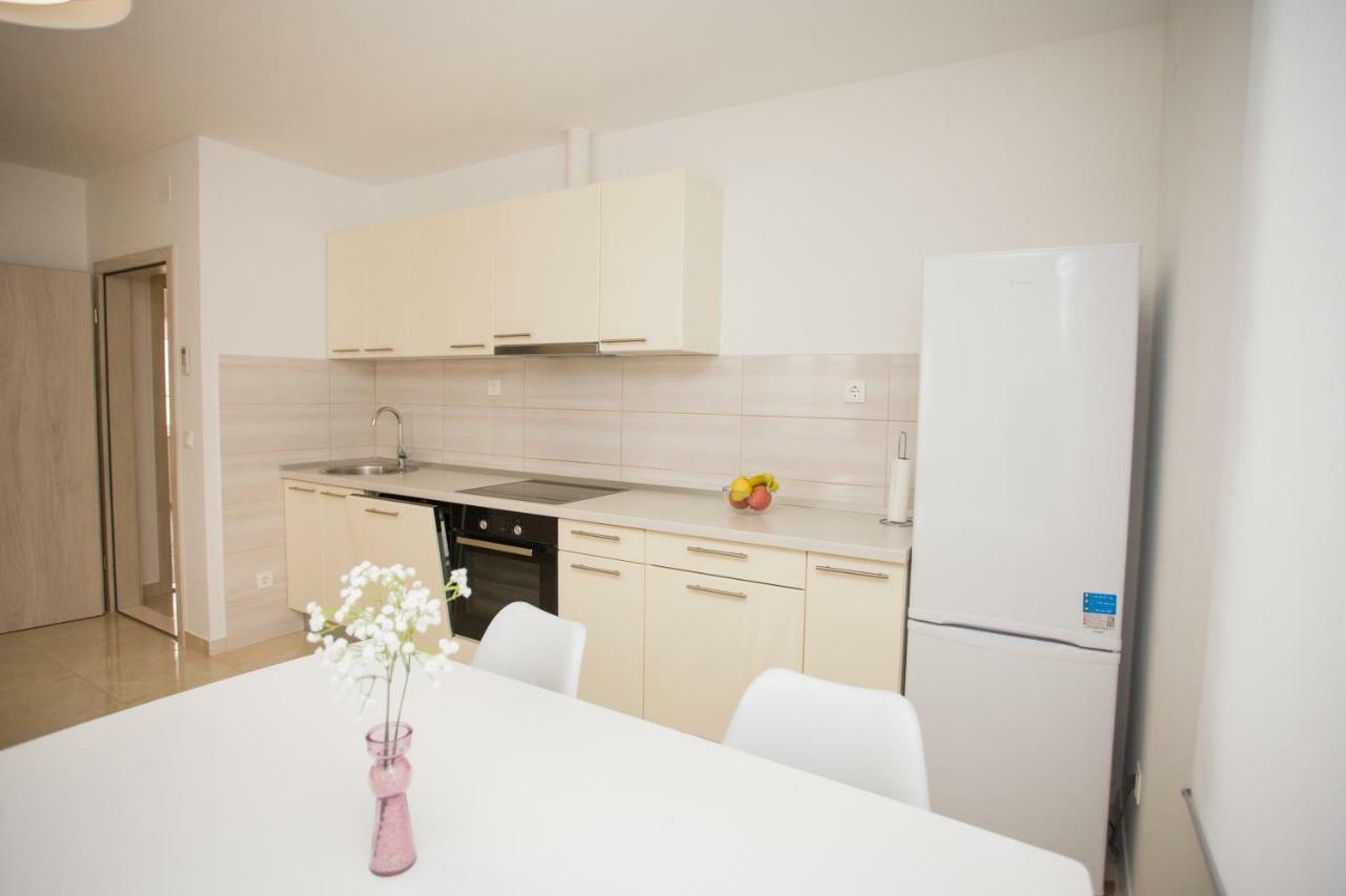 Apartment Bilo Omis Bagian luar foto