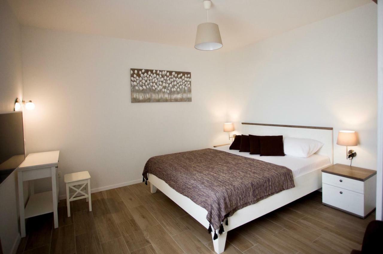 Apartment Bilo Omis Bagian luar foto